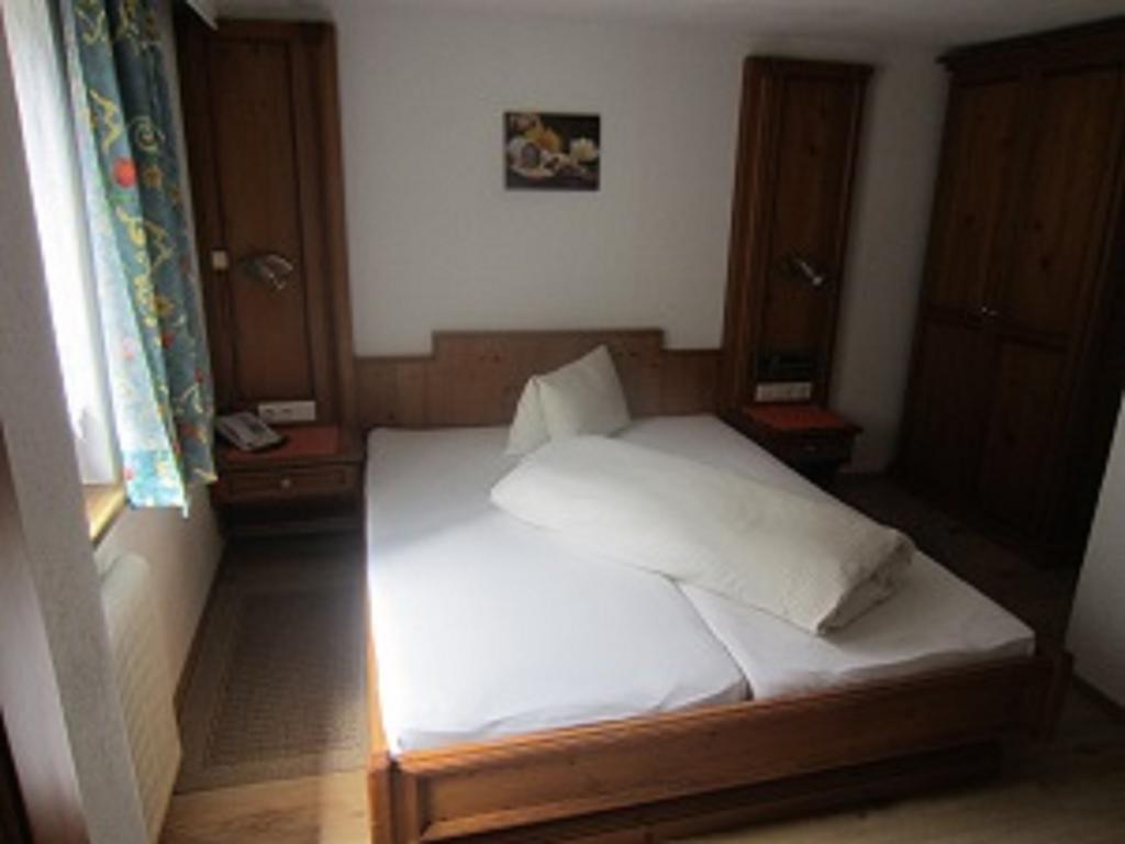 Gasthof Zur Einkehr Sankt Leonhard im Pitztal Ngoại thất bức ảnh